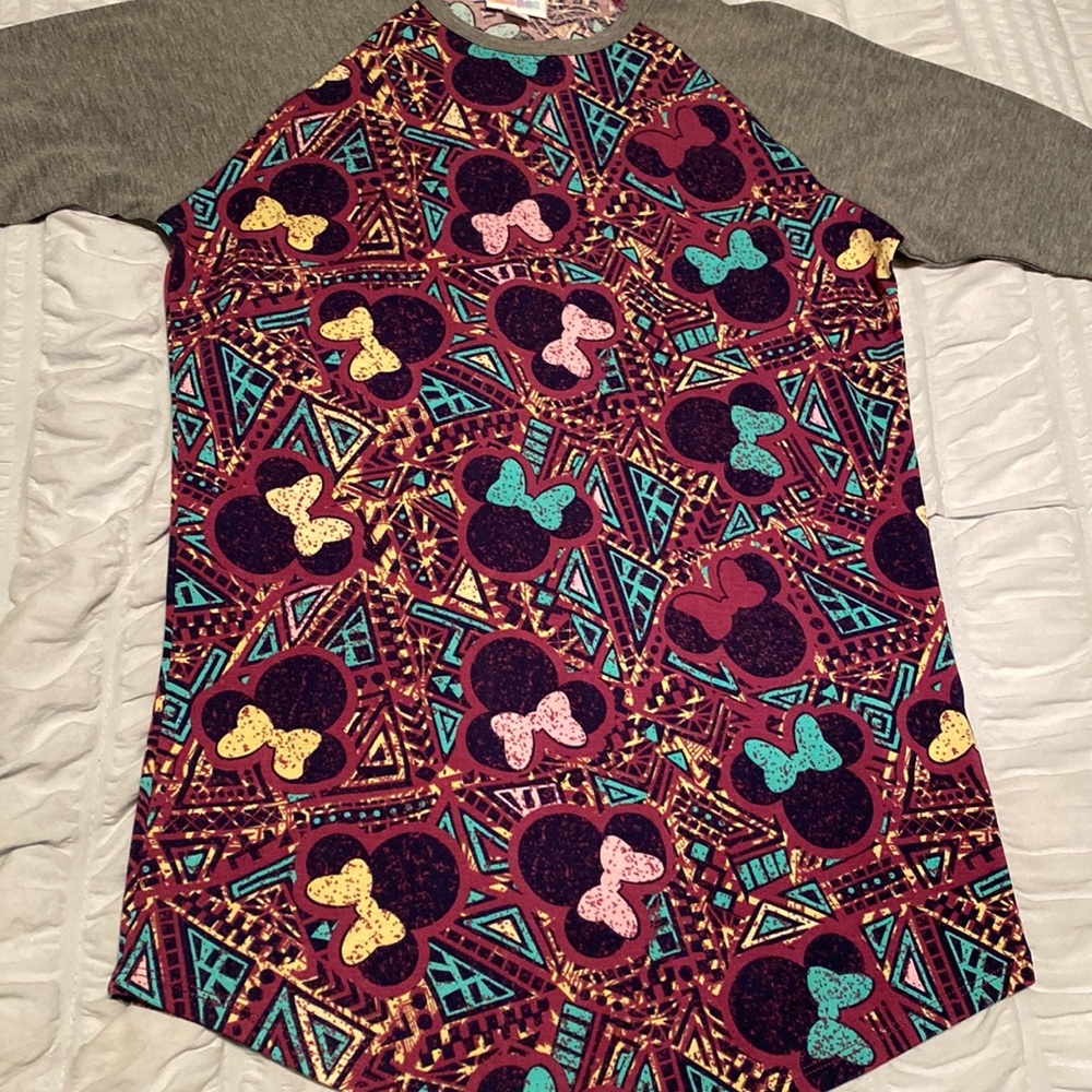 NWT Disney Edition Minnie Mouse Graphics Randy Shirt by LuLaRoe Size XS